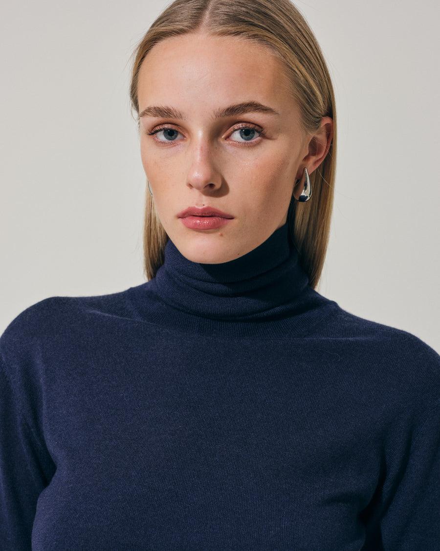 Scaglione TURTLE NECK SLIM KASHSILK NAVY 2025
