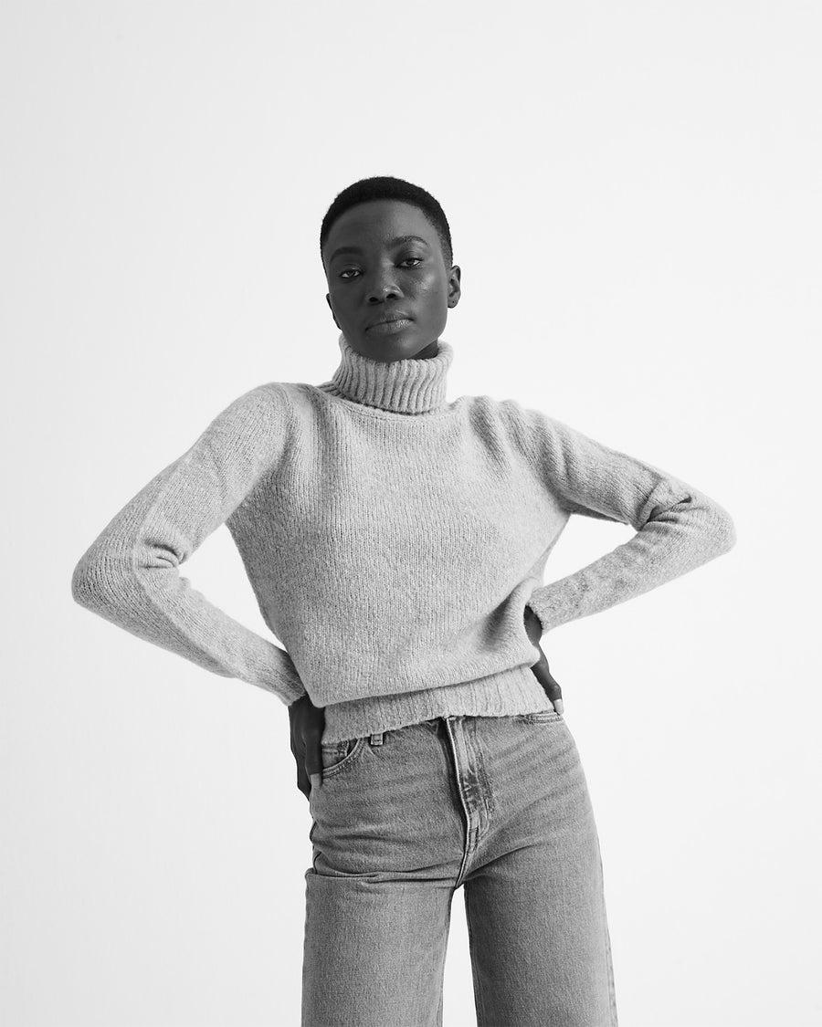 Scaglione TURTLE NECK SEAMLESS PUFFED MILK Convenienza