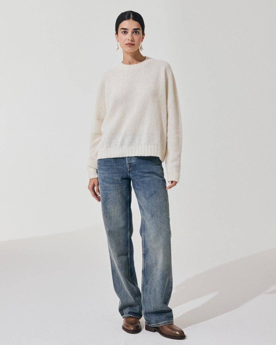Scaglione ROUND NECK OVER PUFFED CASHMERE MILK Moda