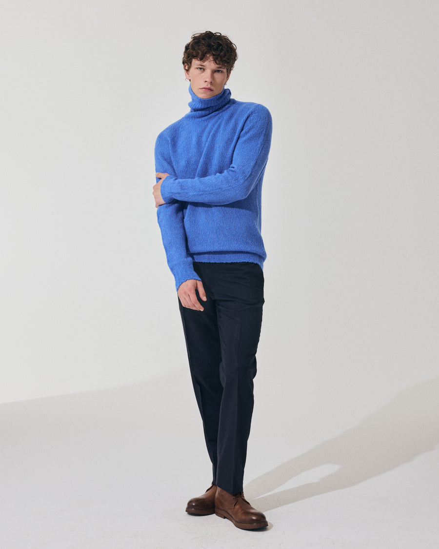 Scaglione TURTLE NECK SEAMLESS PUFFED CASHMERE CASHMERE CORNFLOWER Vendita Calda