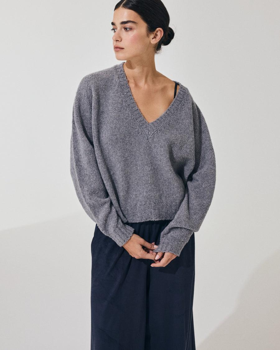 Scaglione V NECK OVER PUFFED CASHMERE GREY Comprane uno, ottenene uno gratis