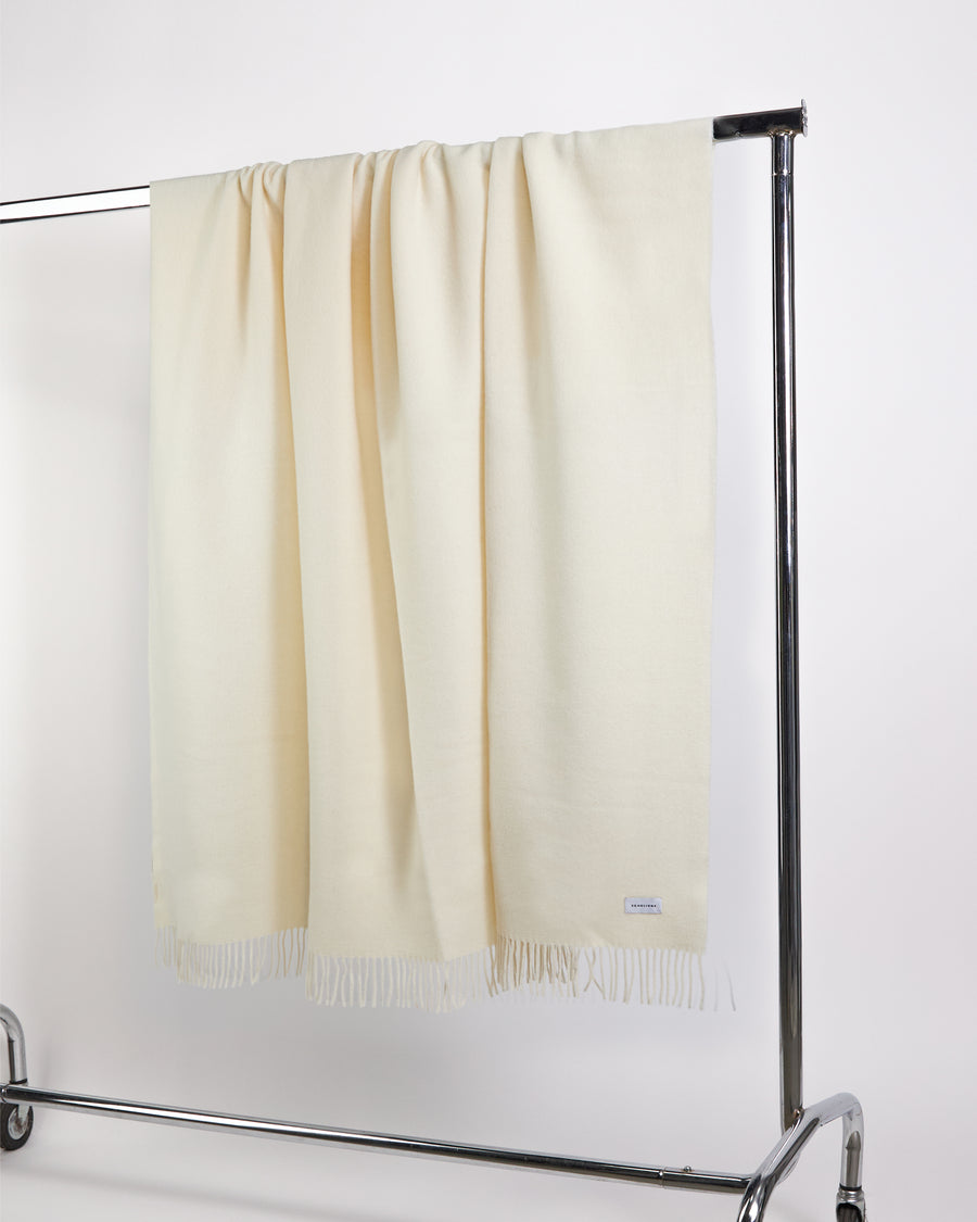 Scaglione PLAID DIVANO 135x180 LATTE Promozione Limitata