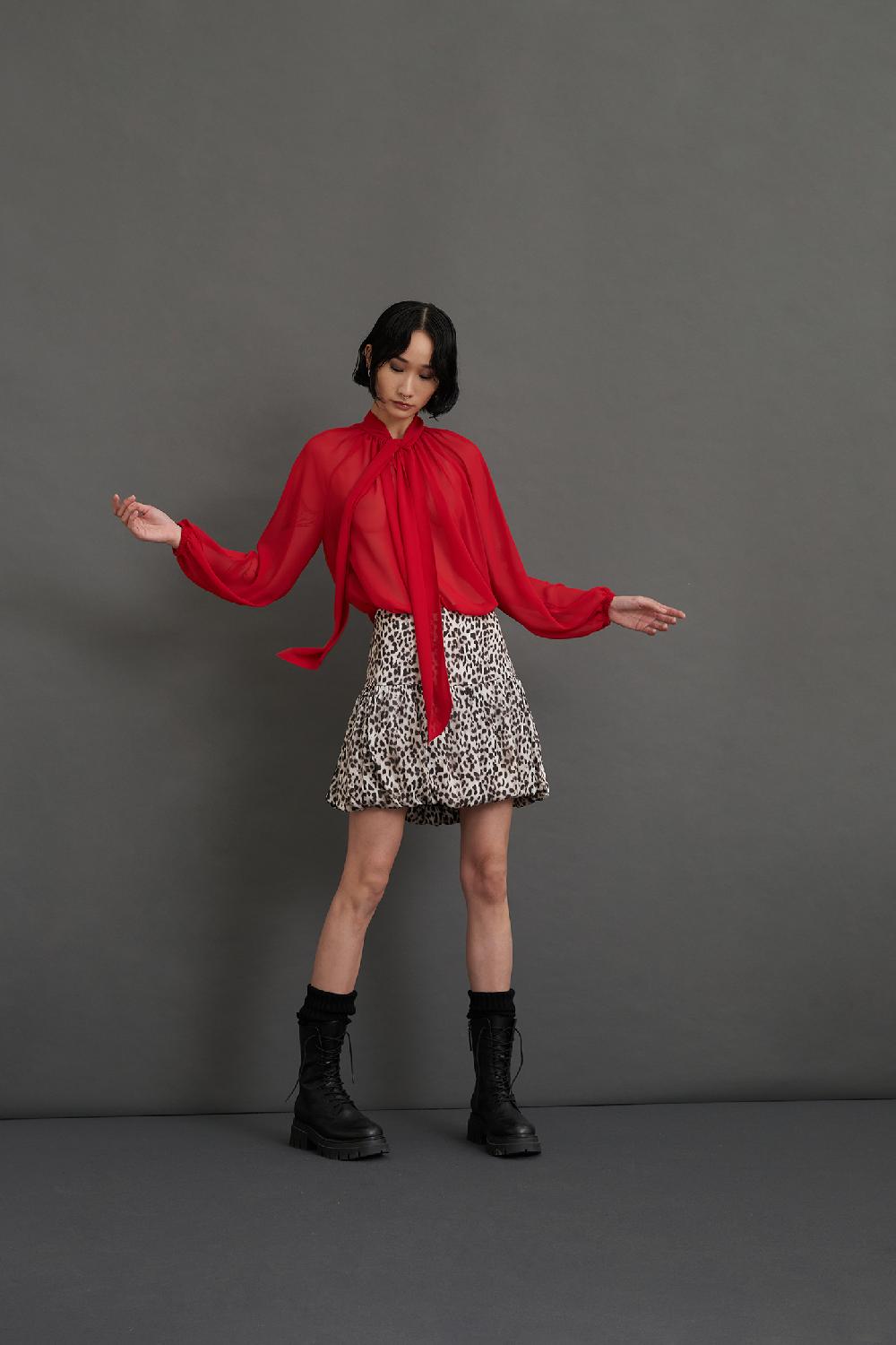 Soallure BLUSA CON COLLO A SCIARPA E MANICHE LUNGHE Qualità