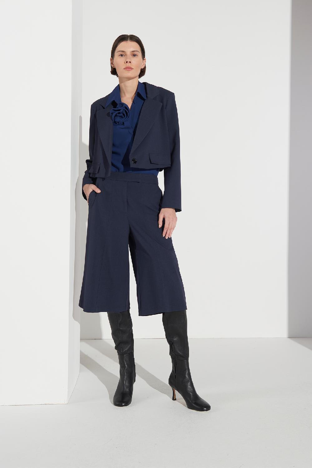 Soallure CAMICIA IN GEORGETTE CON DETTAGLIO ROSA Qualità Garantita