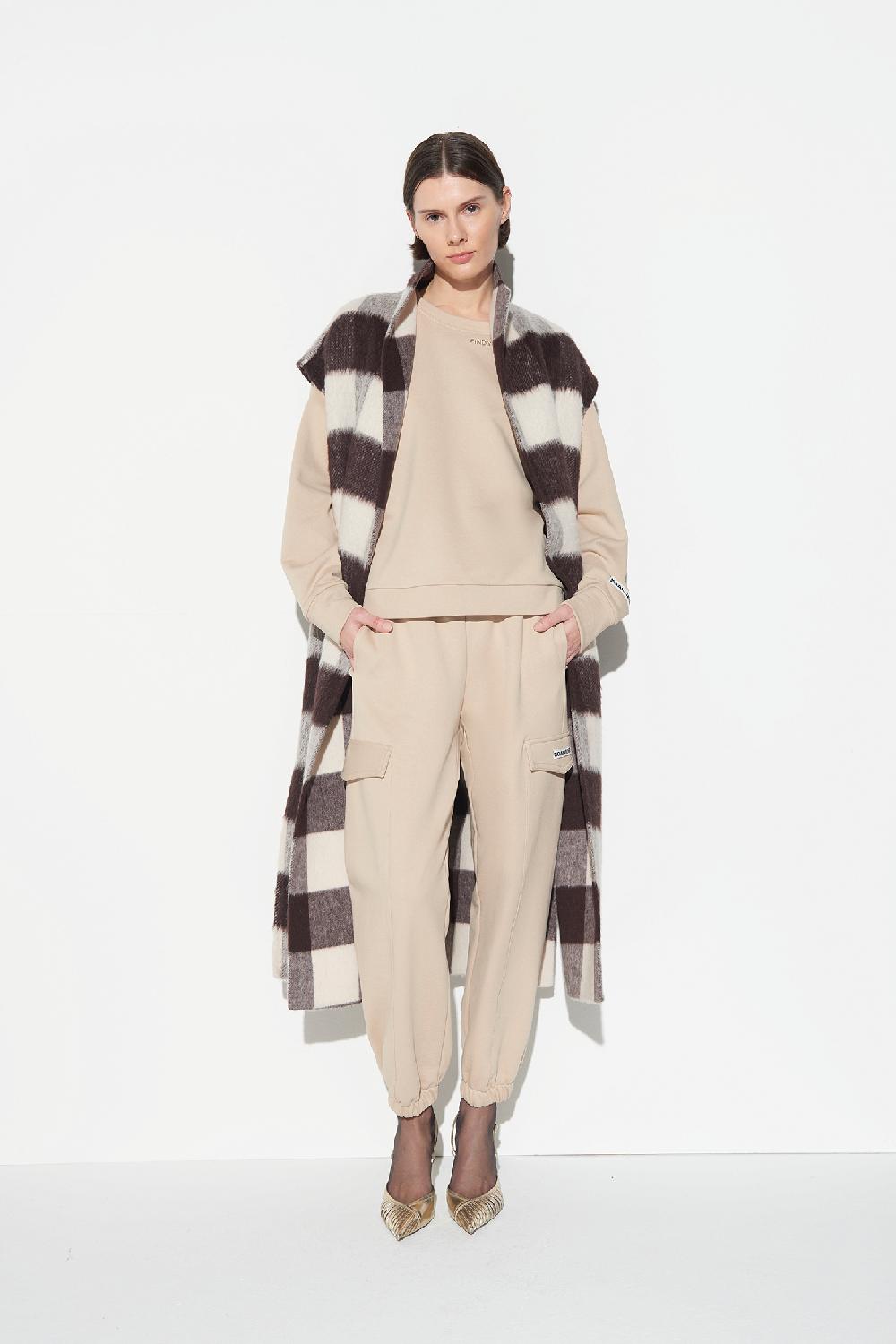 Soallure FELPA A GIRO COLLO CON RICAMO Vendite Flash
