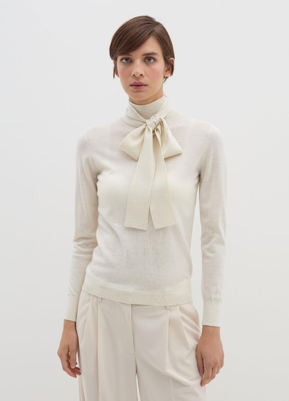 ﻿Stefanel Maglia a collo alto con foulard In Vendita