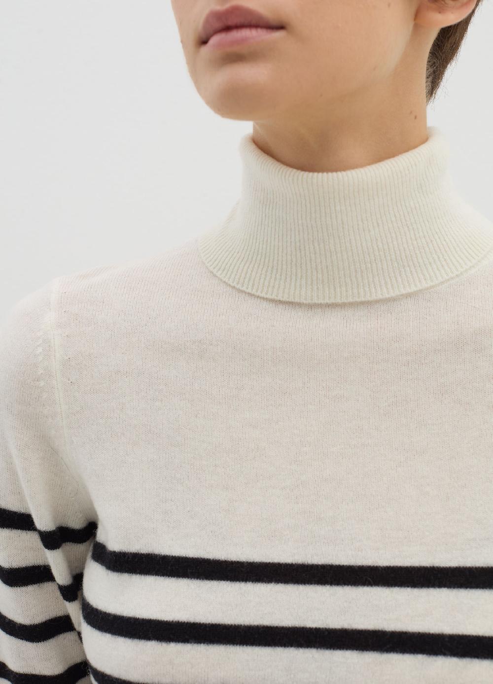 Stefanel Pullover a righe in lana cardata con collo alto Nuova