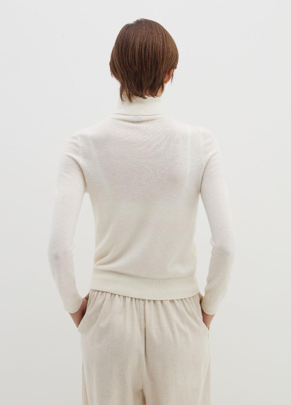 Stefanel Pullover in lana cardata a collo alto 2025