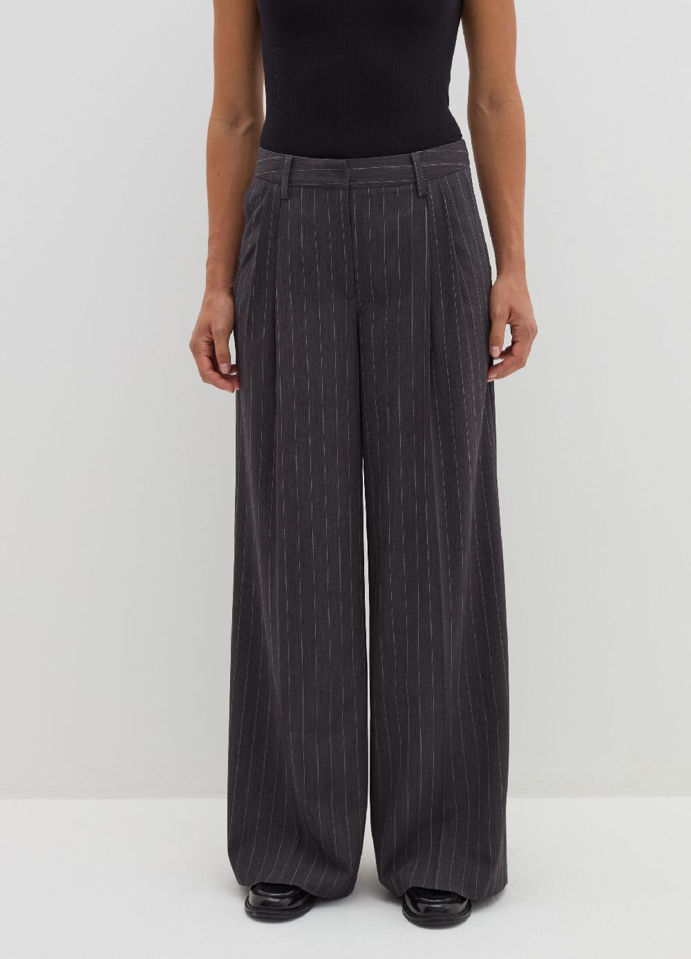 Stefanel Pantalone slouchy fit con pinces In Saldo