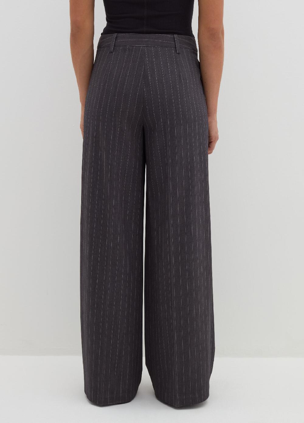 Stefanel Pantalone slouchy fit con pinces In Saldo
