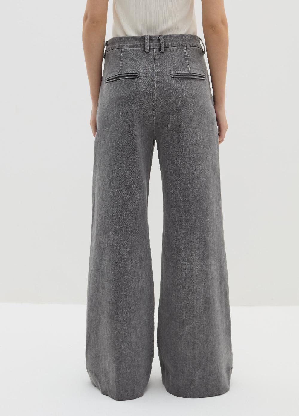 Stefanel Jeans a gamba larga Negozio