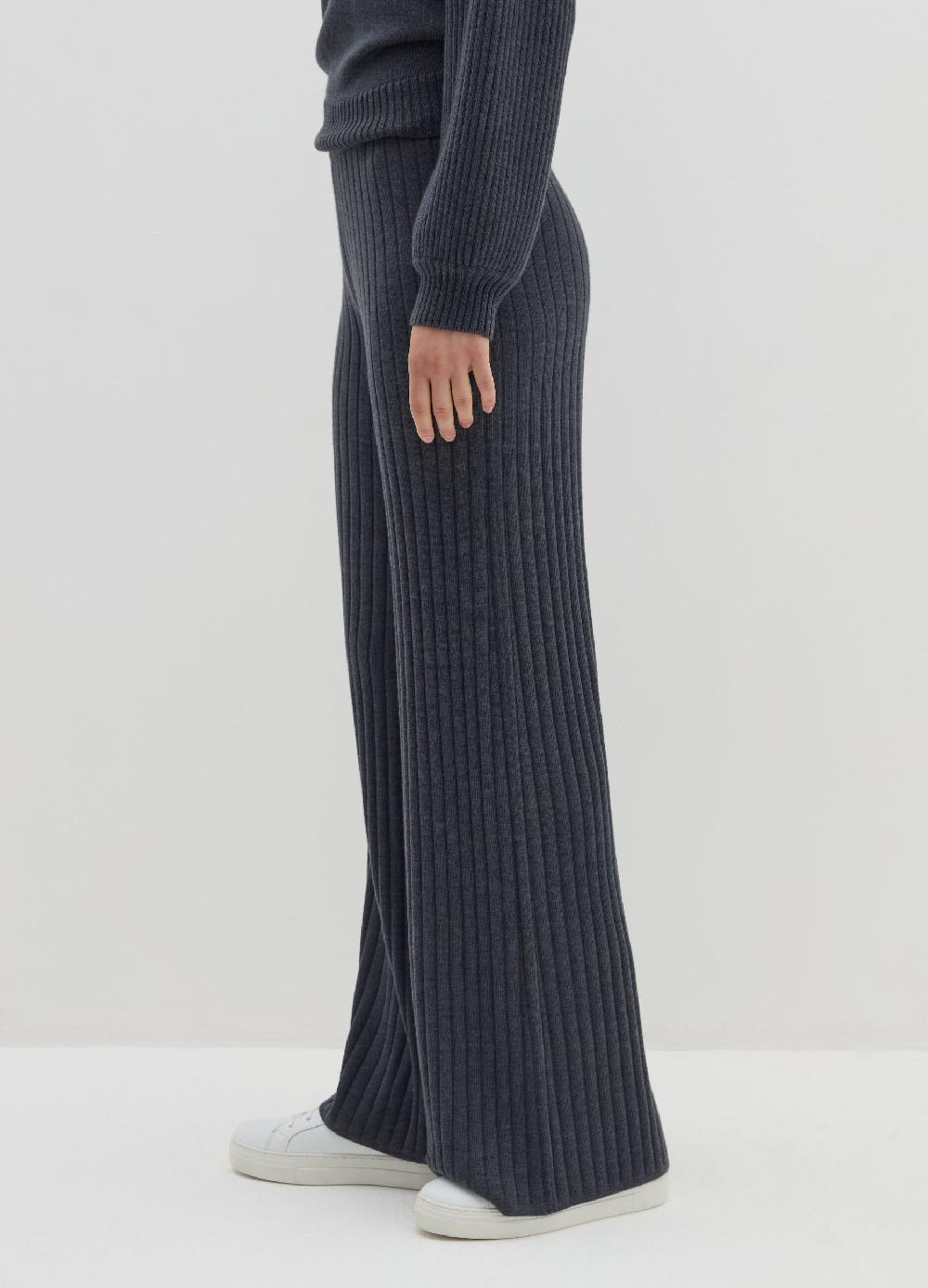 Stefanel Pantalone flare fit in maglia a coste Italy
