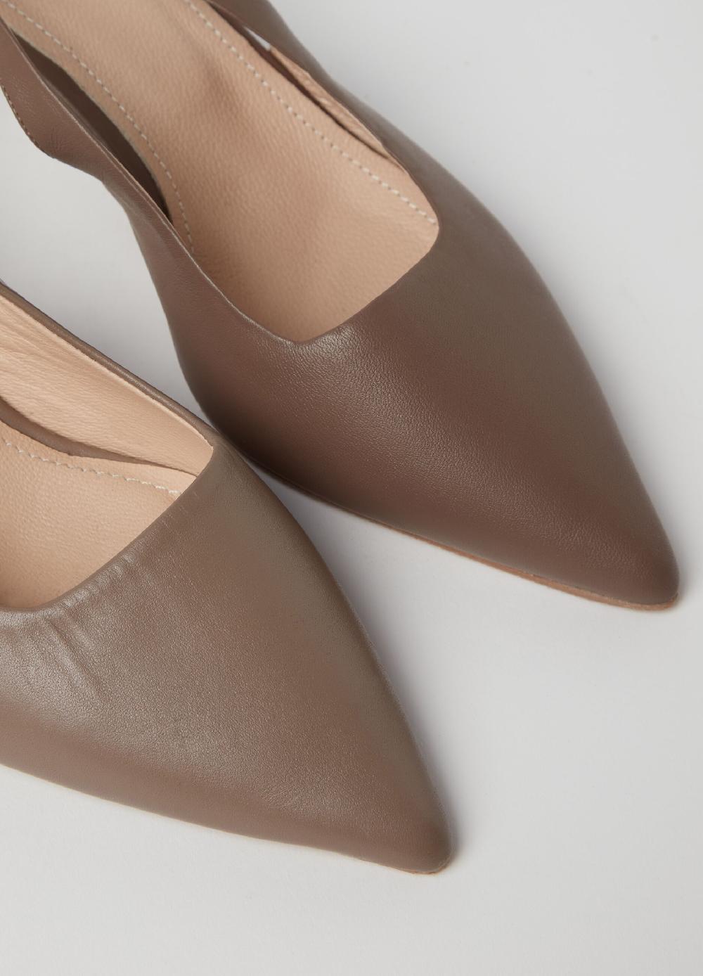 Stefanel Slingback a punta in pelle 50% di sconto con spedizione gratuita