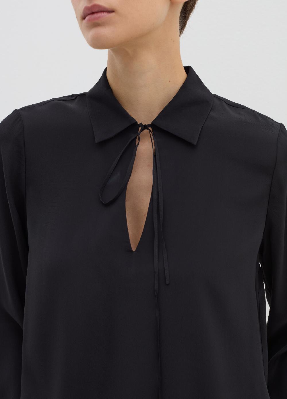Stefanel Blusa in crêpe de chine con scollo a polo Vendite stagionali