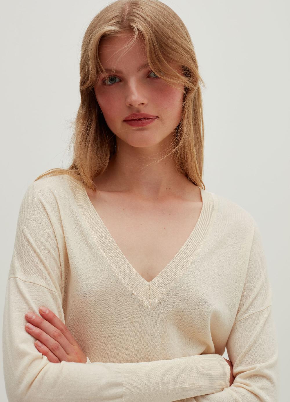 Stefanel Pullover in lana e seta con scollo a V Pezzi Unici