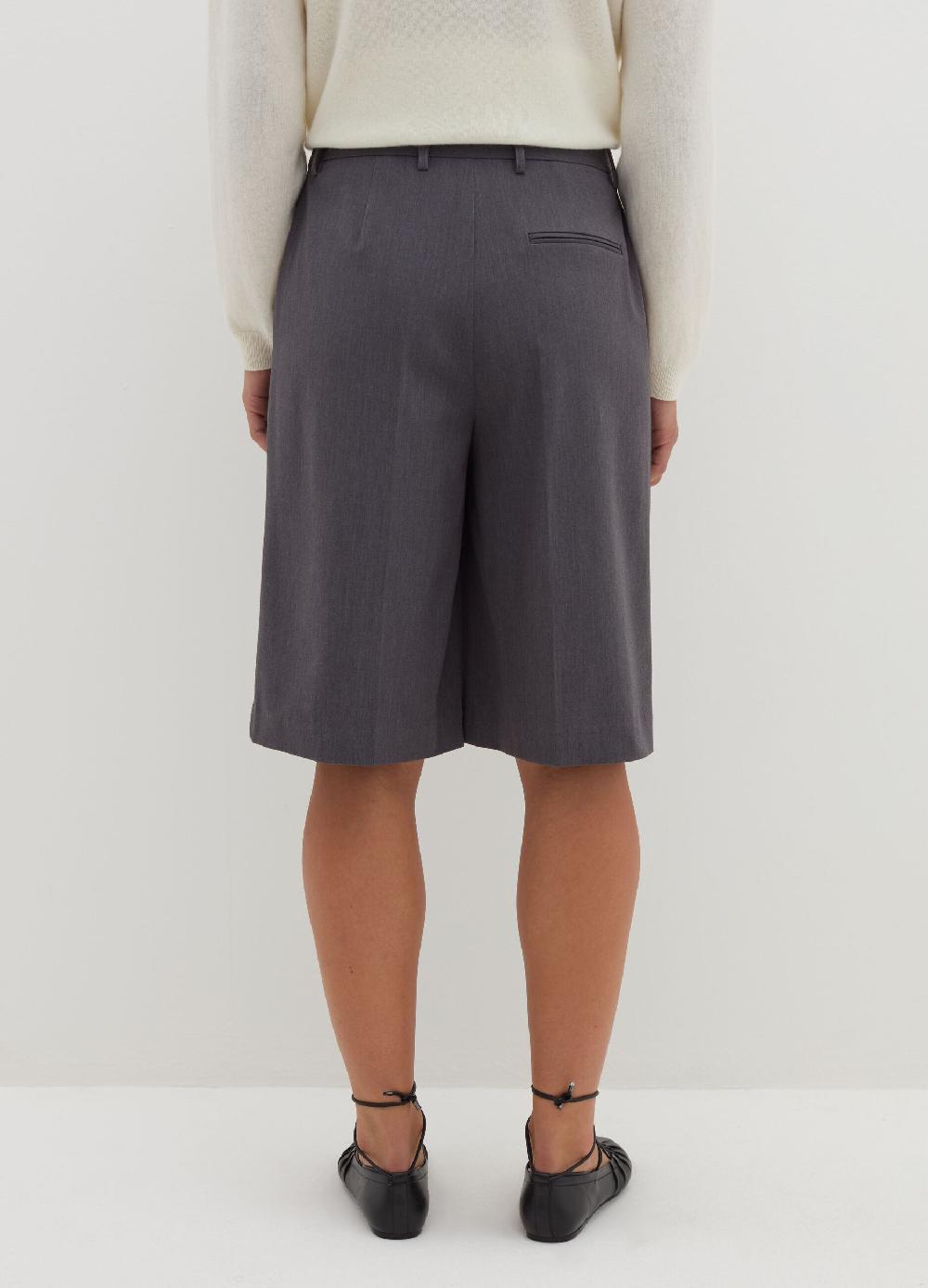Stefanel Bermuda con pinces Sottocosto