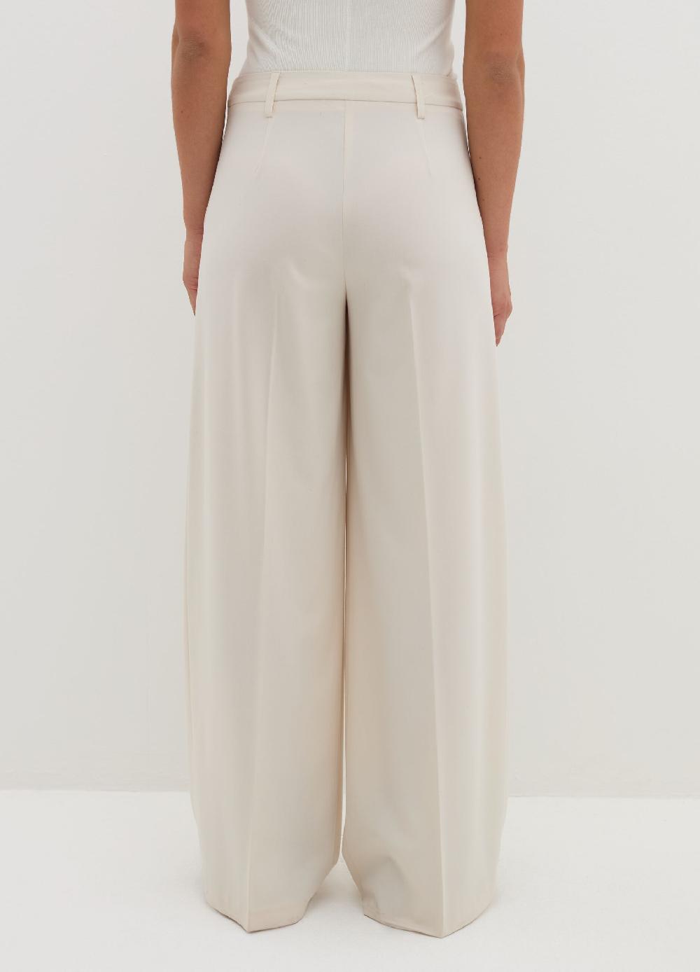 Stefanel Pantalone slouchy fit con pinces Economico