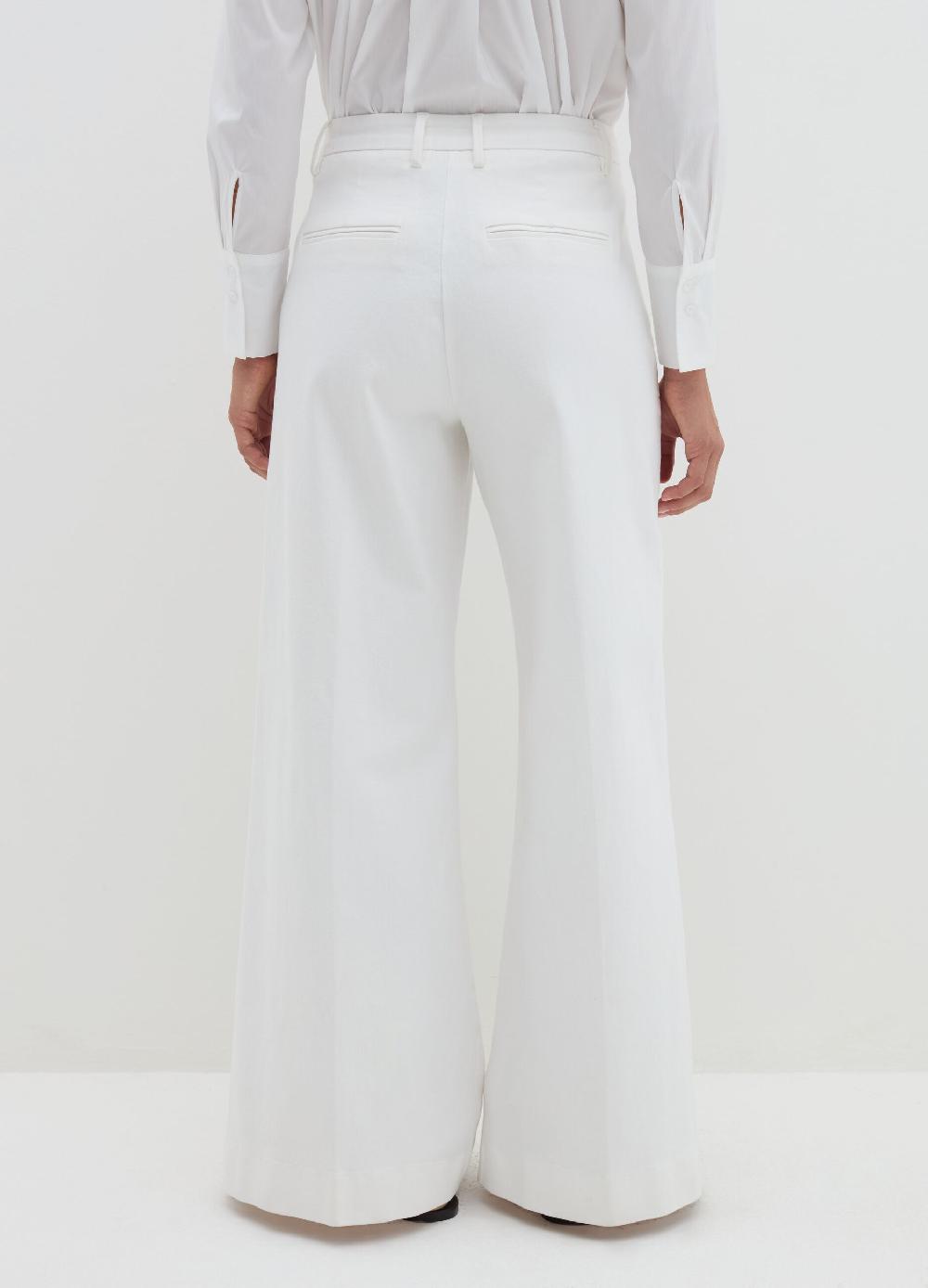 Stefanel Jeans a gamba larga in cotone stretch In Vendita
