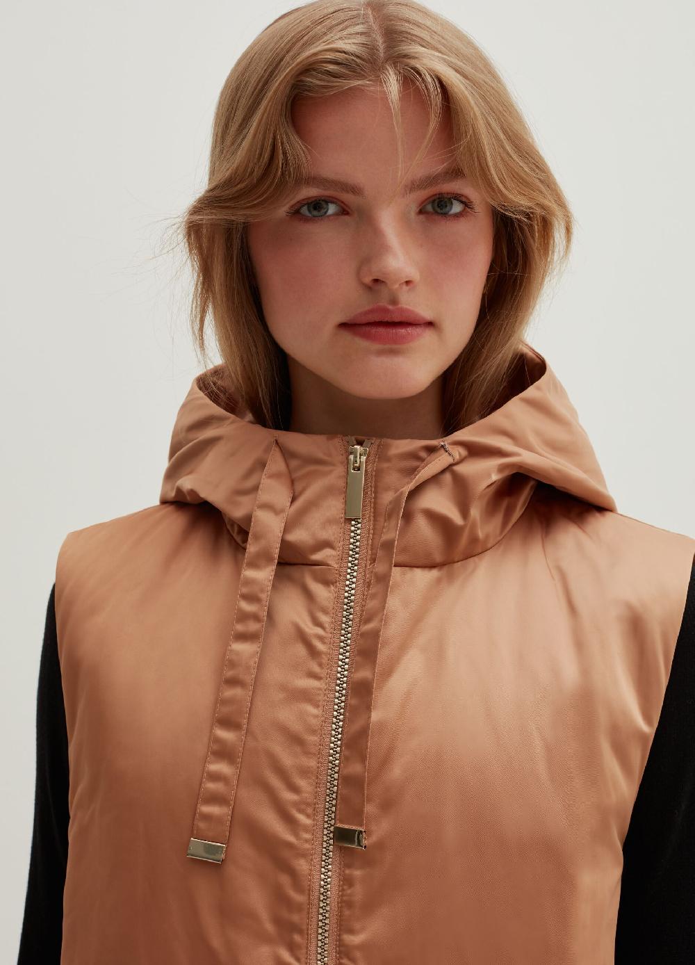 Stefanel Gilet full-zip ultralight con cappuccio In Vendita