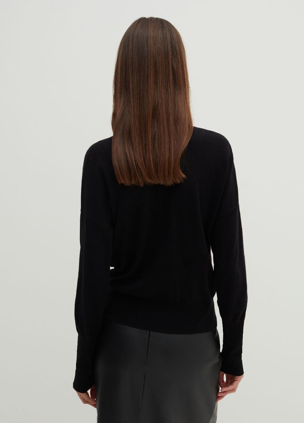 Stefanel Pullover in lana e seta con scollo a V Pezzi Unici