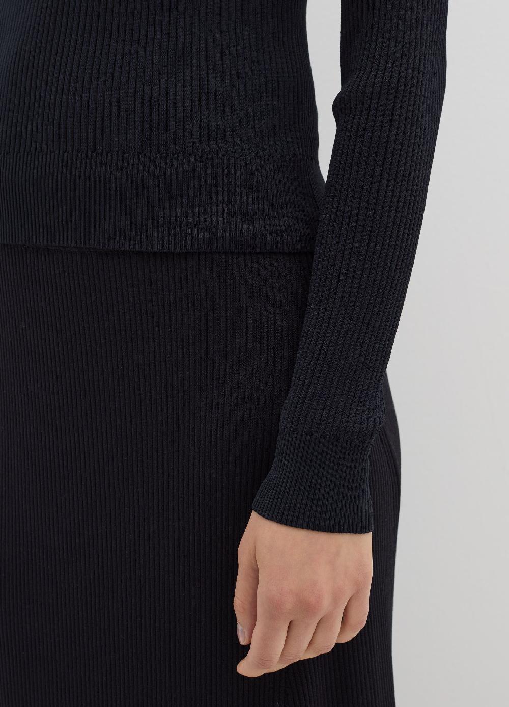 Stefanel Maglia a coste piatte mock neck Sconto di tempo limitato