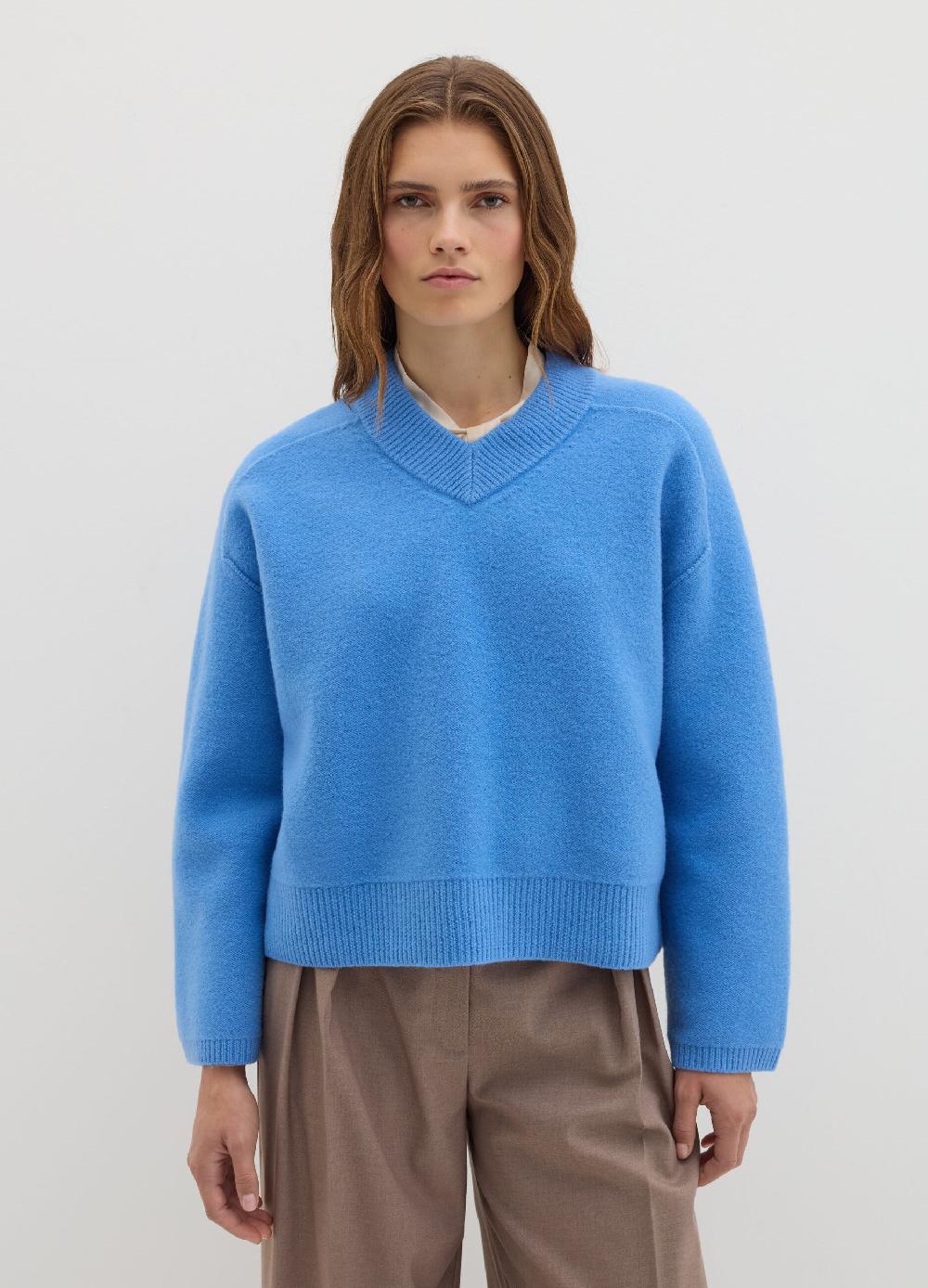 Stefanel Pullover in lana cotta con scollo a V Offerta Pasqua