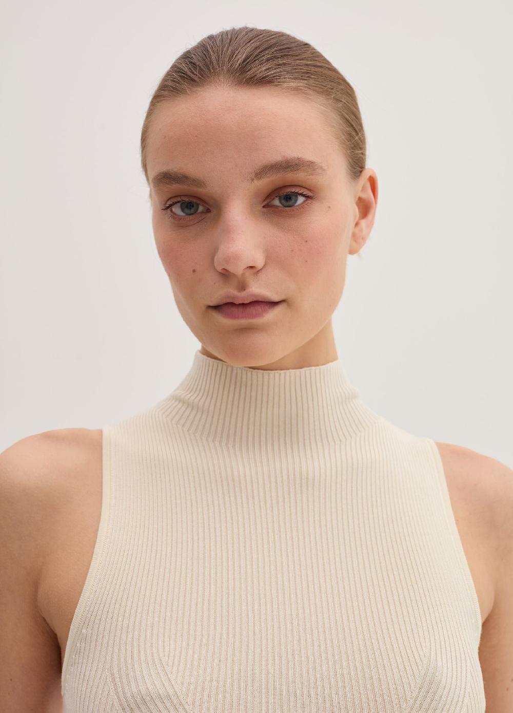Stefanel Tank top a coste piatte mock neck Ultimi tre giorni