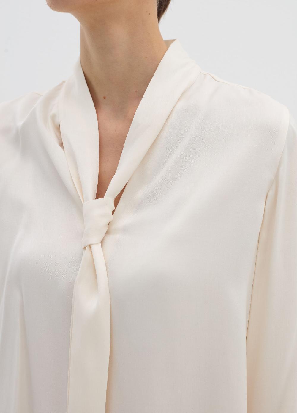 Stefanel Camicia con foulard e fiocco Offerta