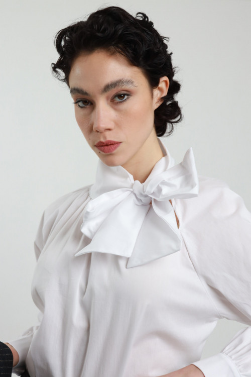 Susy Mix Blusa con Fiocco Offerta per la Festa della Mamma