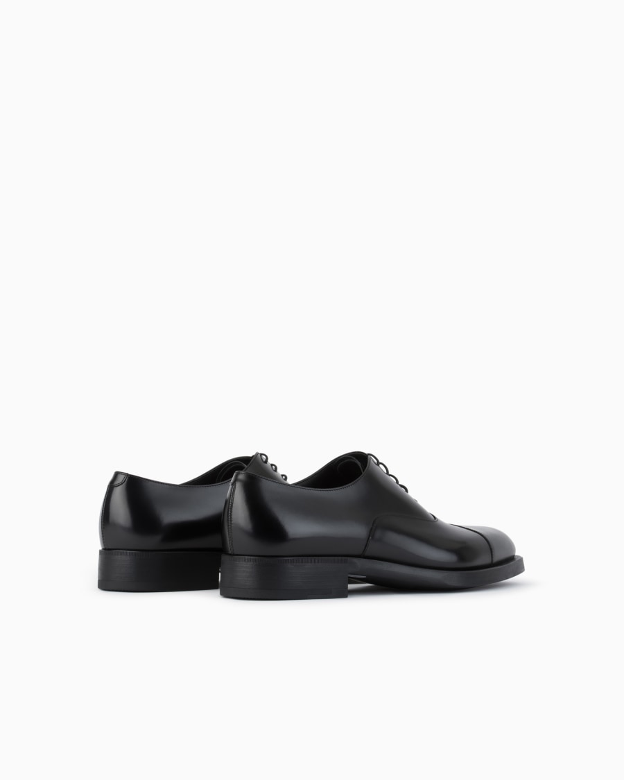 The world of armani OXFORD IN PELLE SFUMATA Sconto