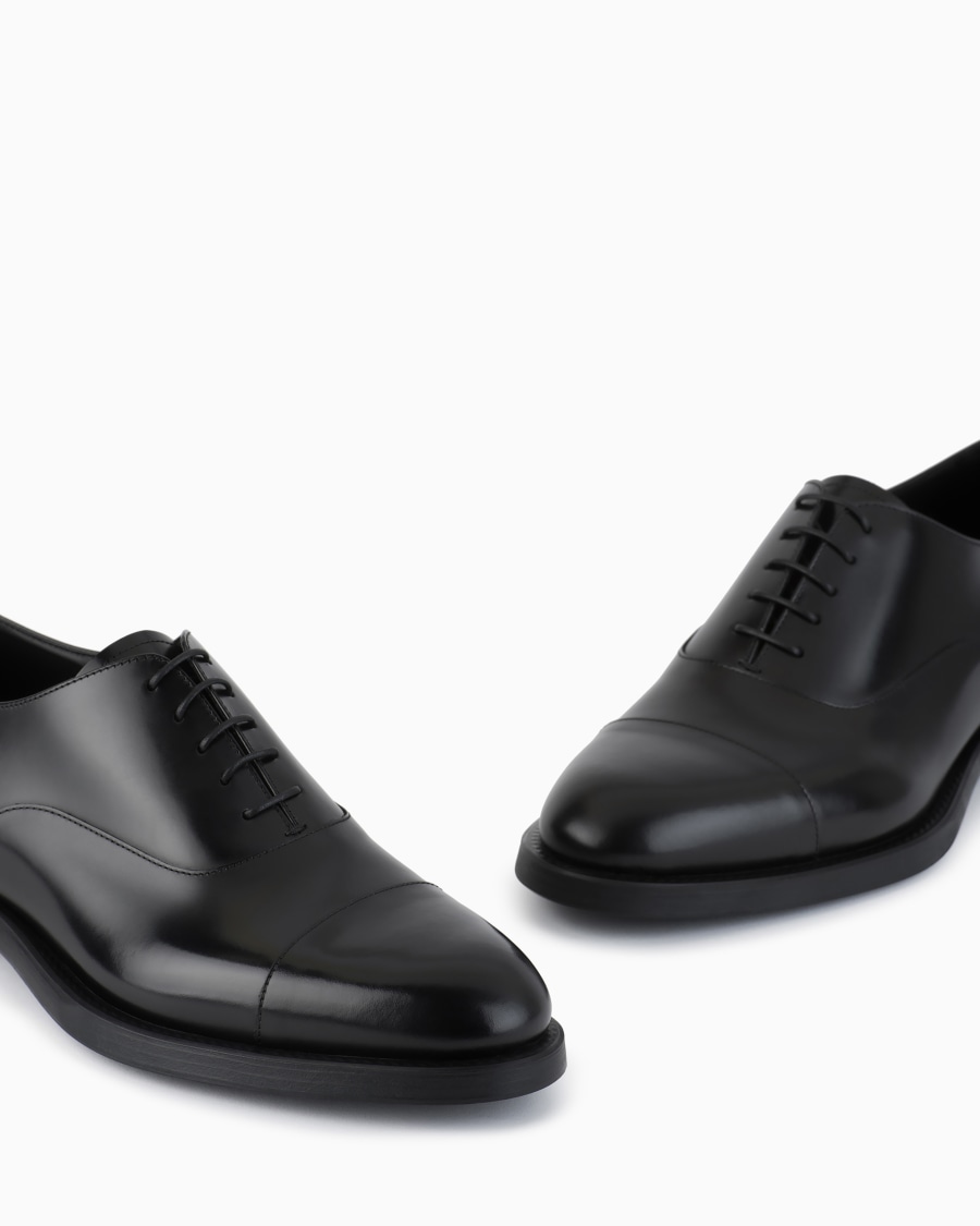 The world of armani OXFORD IN PELLE SFUMATA Sconto