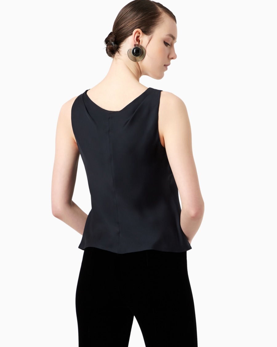 The world of armani TOP IN PURA SETA Prezzo Ridotto