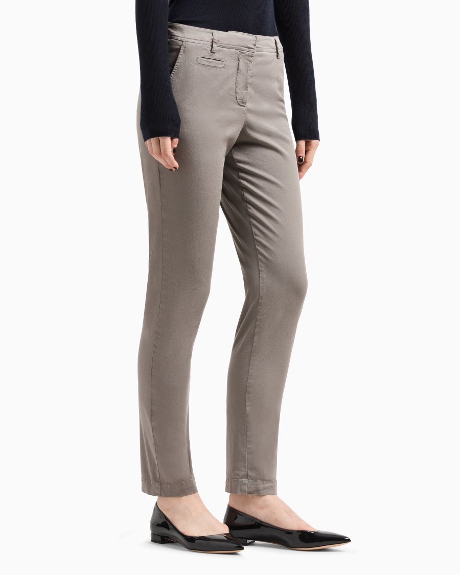 The world of armani PANTALONI CHINO IN COTONE STRETCH Sottocosto