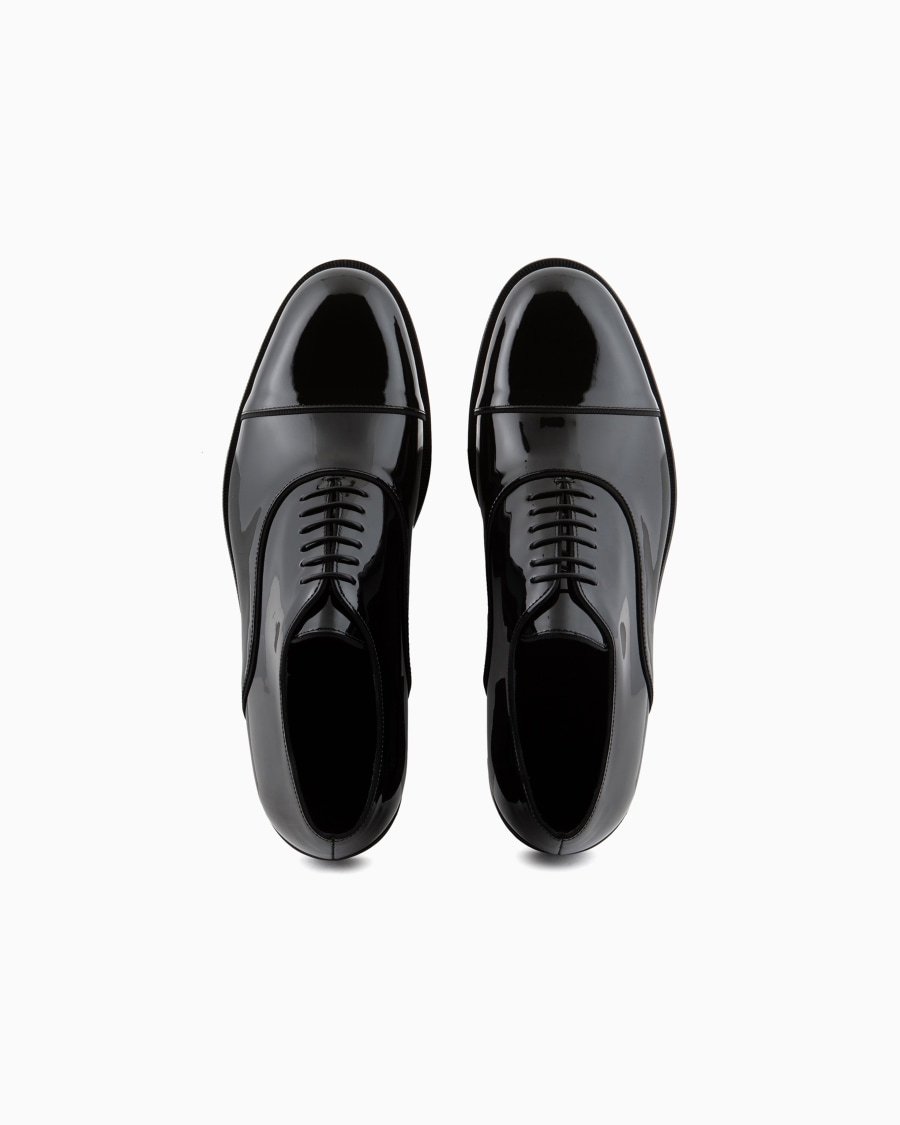 The world of armani OXFORD IN VERNICE I Più Venduti