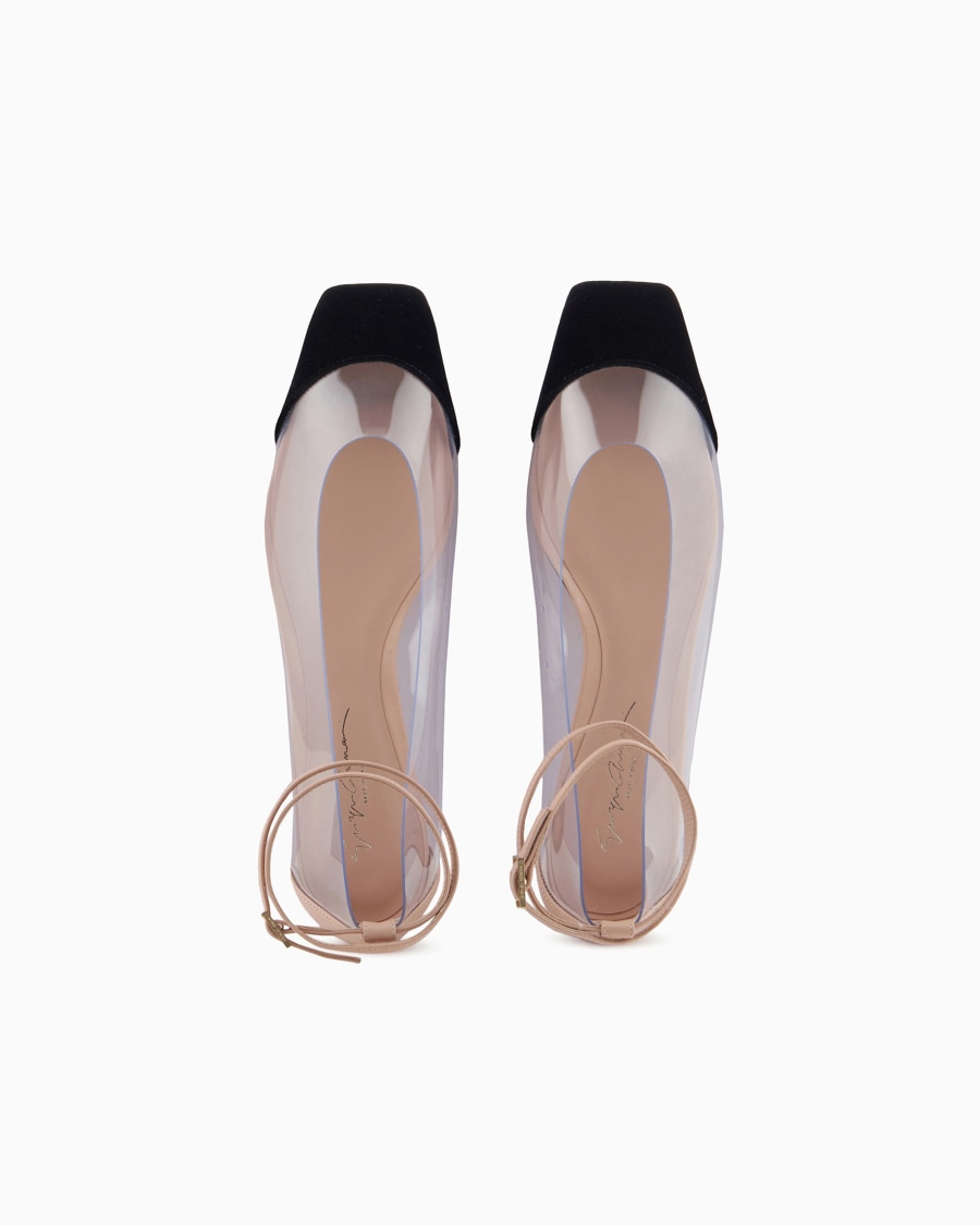 The world of armani BALLERINE CON CINTURINO IN NAPPA PVC E VELLUTO In Saldo