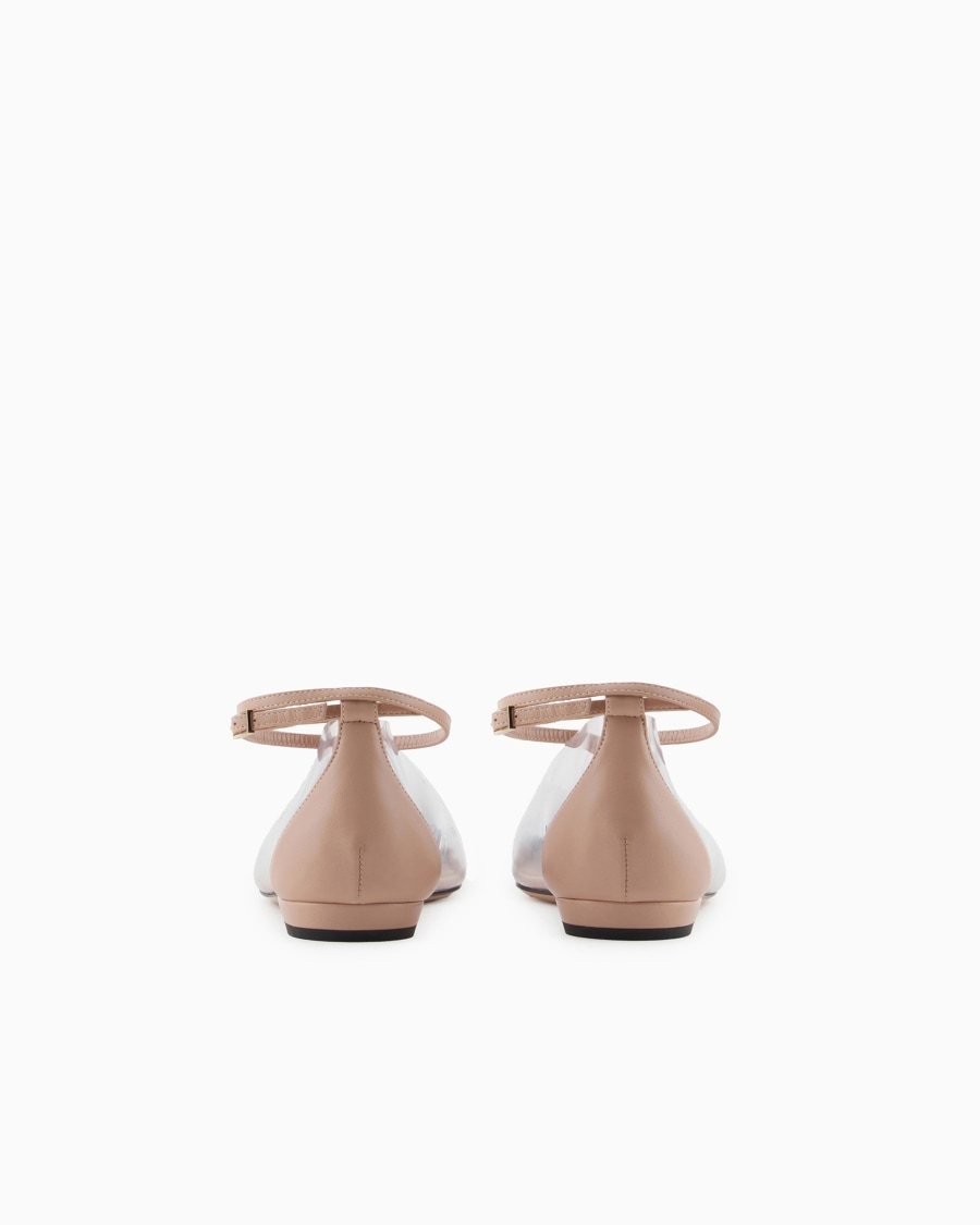 The world of armani BALLERINE CON CINTURINO IN NAPPA PVC E VELLUTO In Saldo