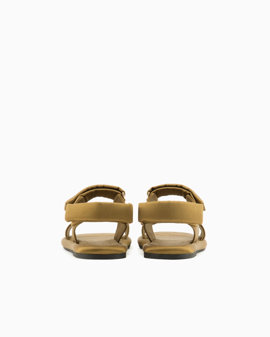 The world of armani SANDALI FLAT IN RASO IMBOTTITI Presa