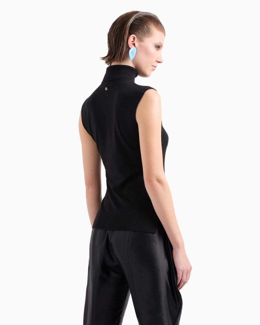 The world of armani TOP CON COLLO A LUPETTO IN LANA VERGINE Sconto
