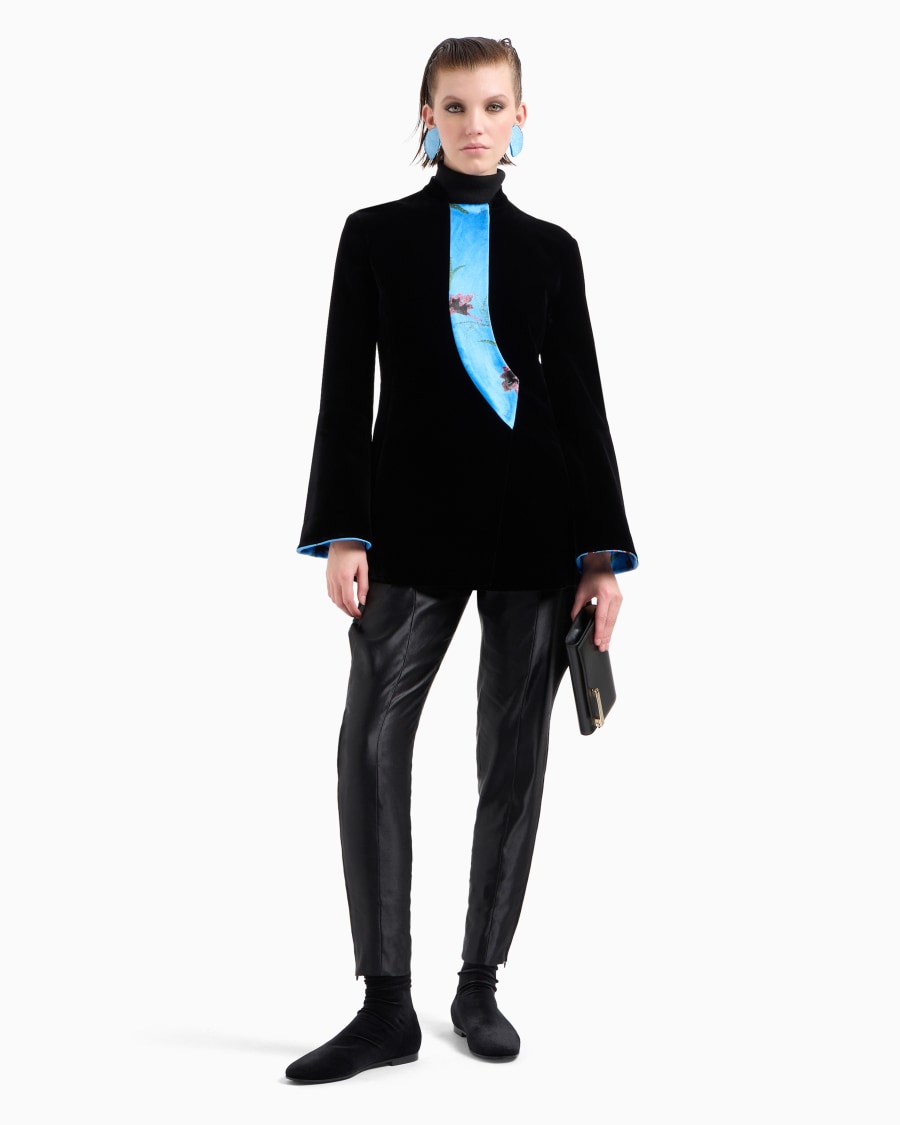 The world of armani TOP CON COLLO A LUPETTO IN LANA VERGINE Sconto