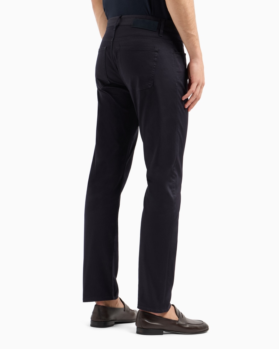 The world of armani PANTALONE 5 TASCHE REGULAR FIT IN COTONE STRETCH Qualità