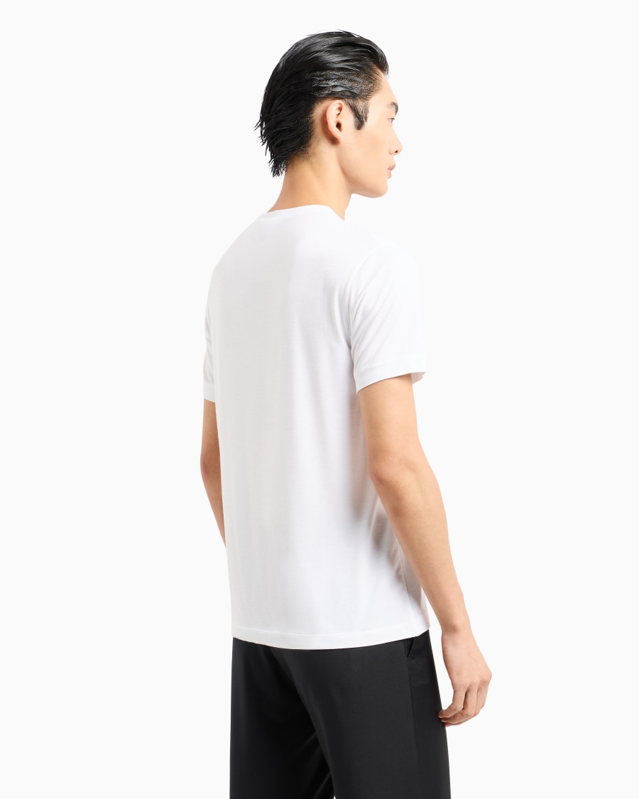 The world of armani T-SHIRT CON SCOLLO A V ICON IN JERSEY DI VISCOSA STRETCH Acquista Ora