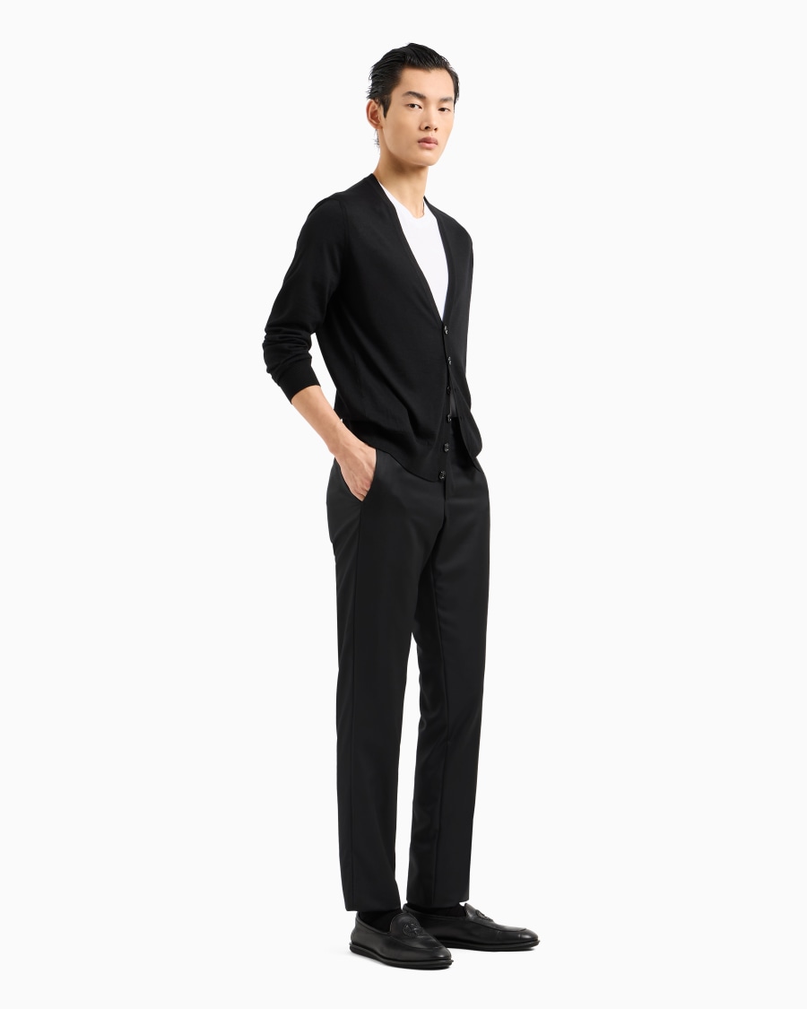 The world of armani CARDIGAN CON BOTTONI IN LANA VERGINE Prezzo Ridotto