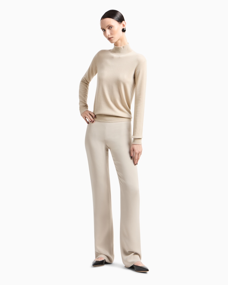 The world of armani MAGLIA CON COLLO A LUPETTO IN CASHMERE In Vendita