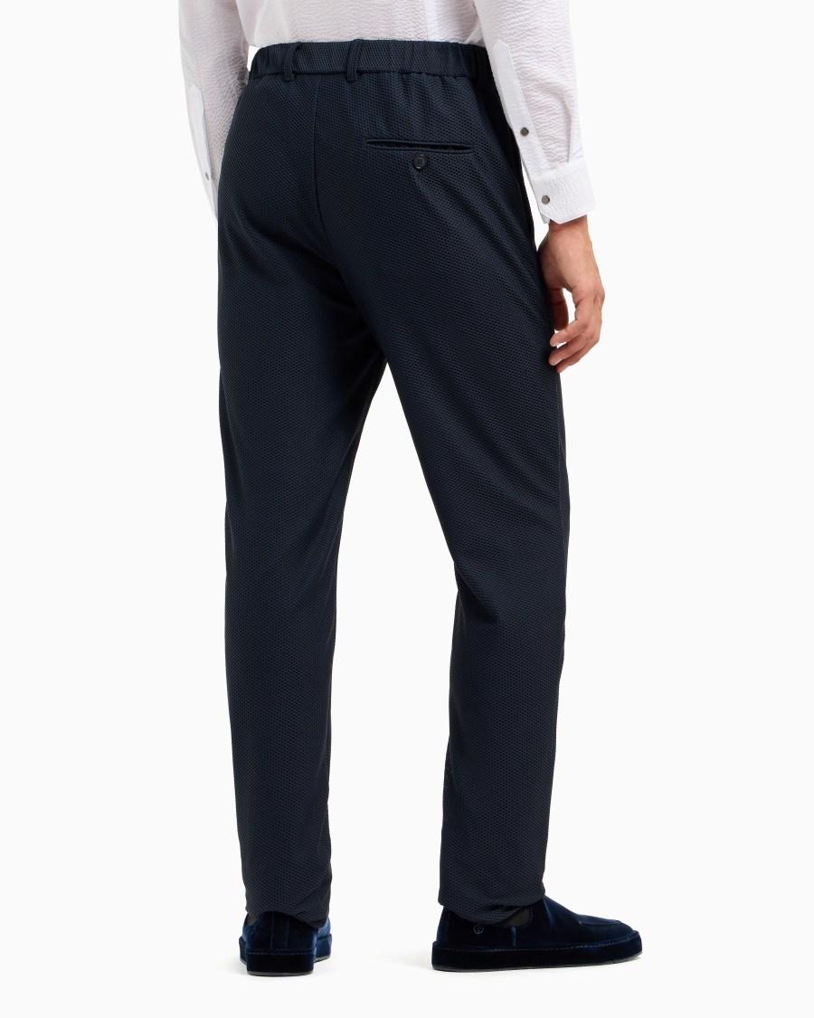 The world of armani PANTALONI FLAT FRONT IN GAUFRÉ TECNICO 2025