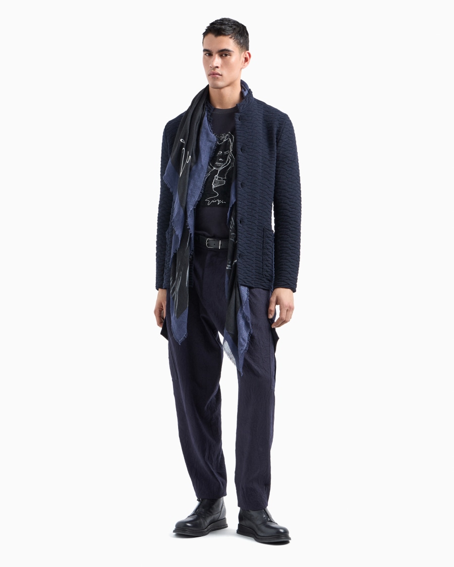 The world of armani GIACCA MONOPETTO IN MAGLIA DI LANA VERGINE Nuovi prodotti