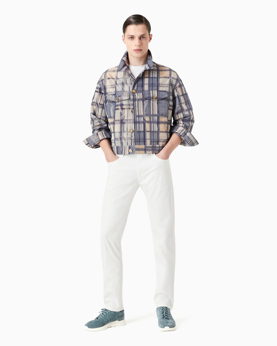 The world of armani PANTALONE 5 TASCHE REGULAR FIT IN COTONE STRETCH ACQUISTA ORA