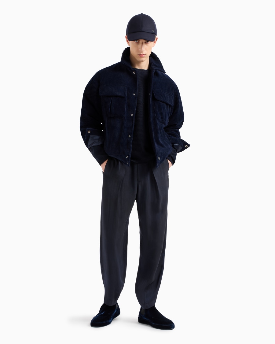 The world of armani MAGLIA GIROCOLLO IN MISTO LANA VERGINE CON LOGO JACQUARD Fino al 55% di sconto