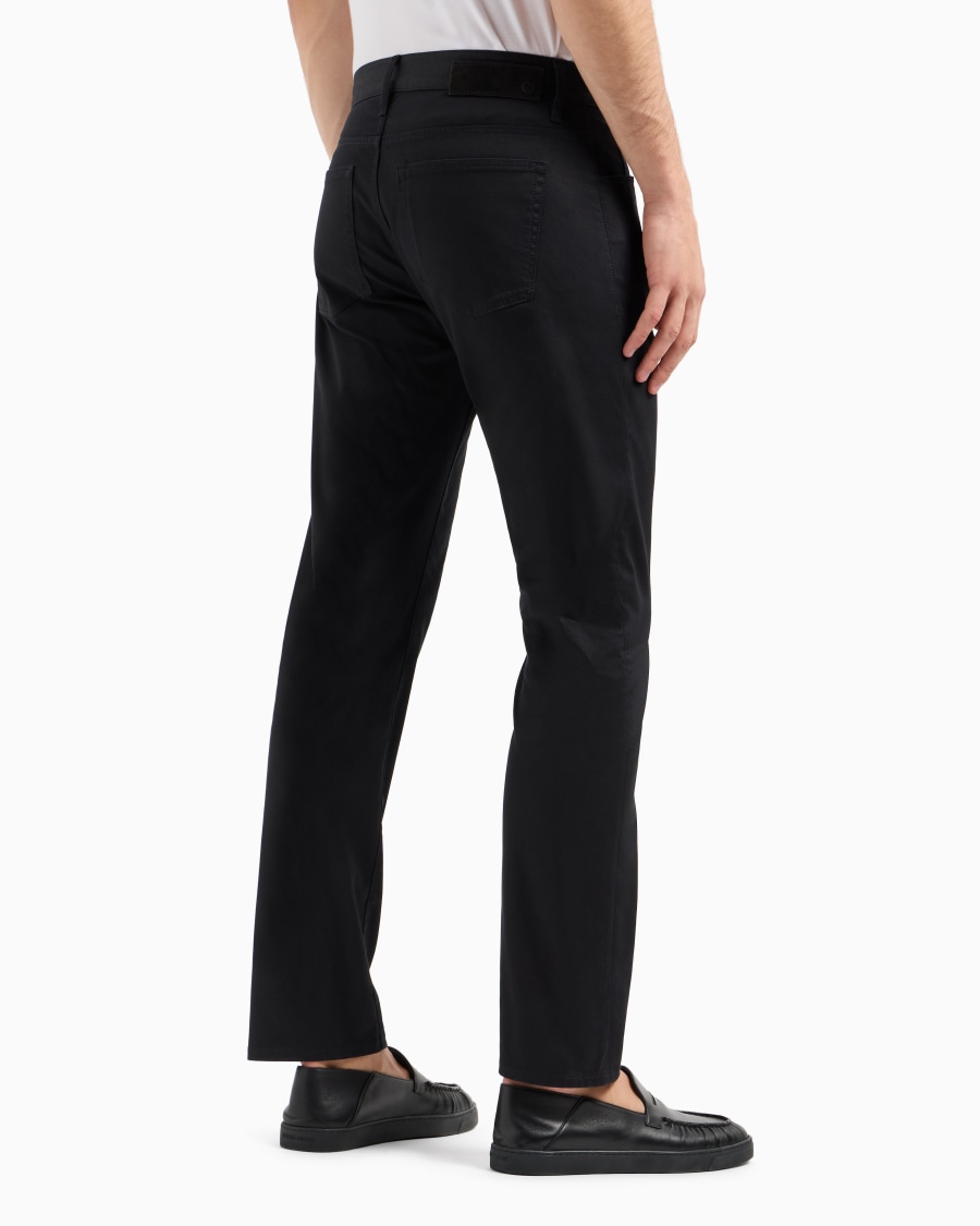 The world of armani PANTALONE 5 TASCHE REGULAR FIT IN COTONE STRETCH Duty-free