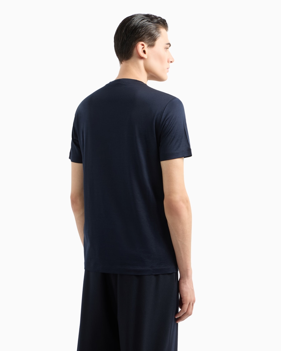 The world of armani T-SHIRT IN JERSEY RASATO DI MISTO SETA E COTONE 50% di sconto per tempo limitato