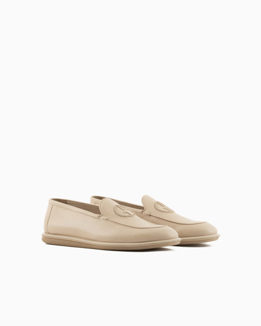 The world of armani MOCASSINI IN NAPPA VINTAGE CON LOGO RICAMATO 2025